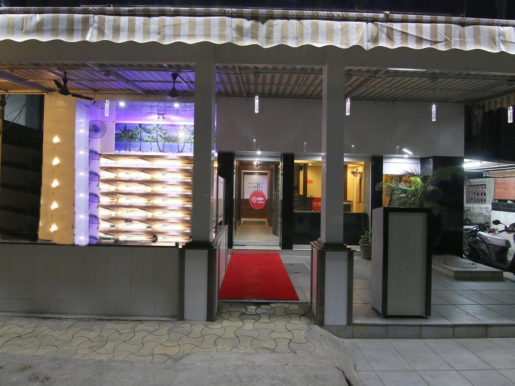 Hotel Panvel Palace Екстериор снимка